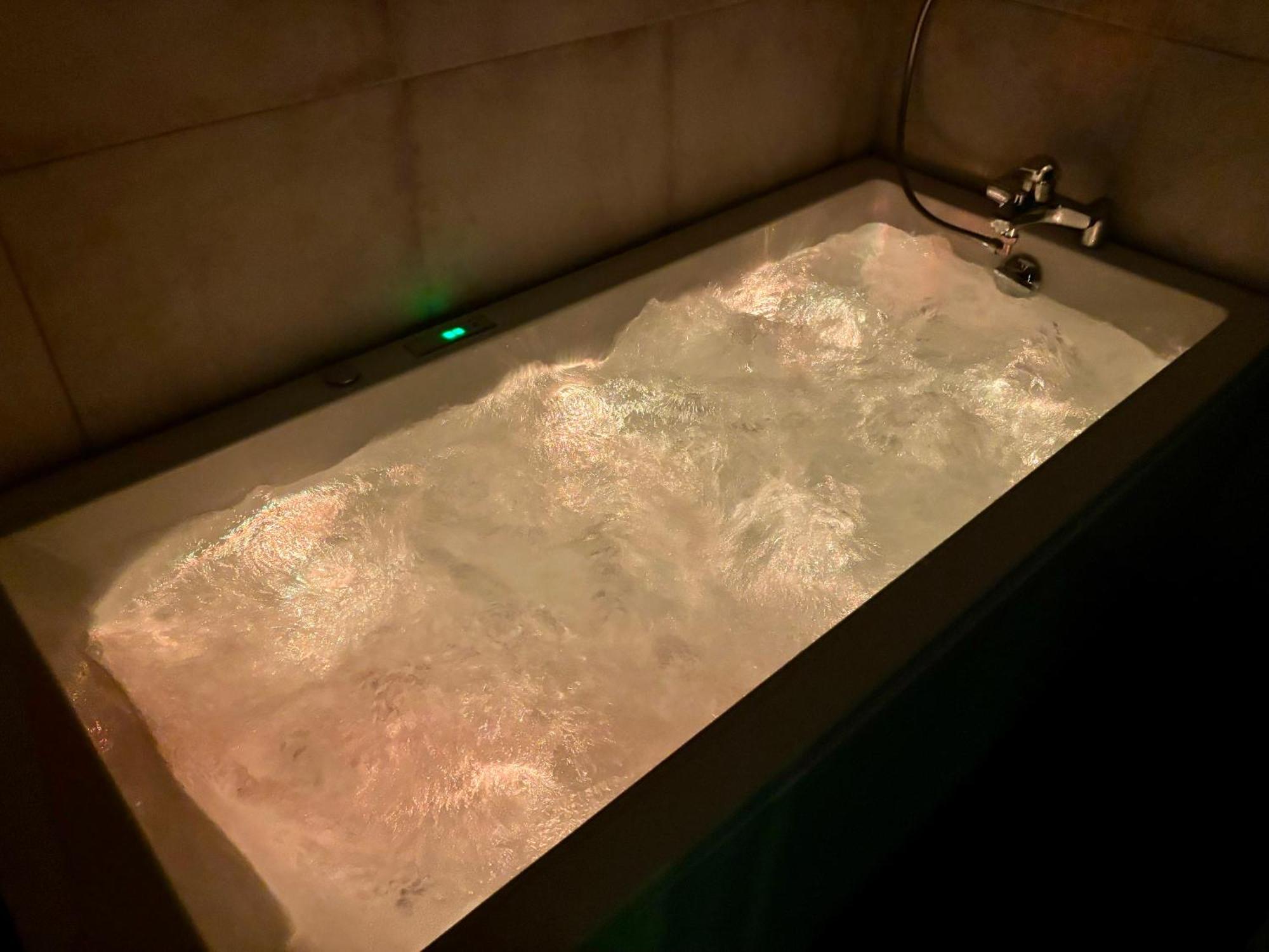 6 Personnes - Lit King Size - Balneo - Wifi Appartement Le Puy-en-Velay