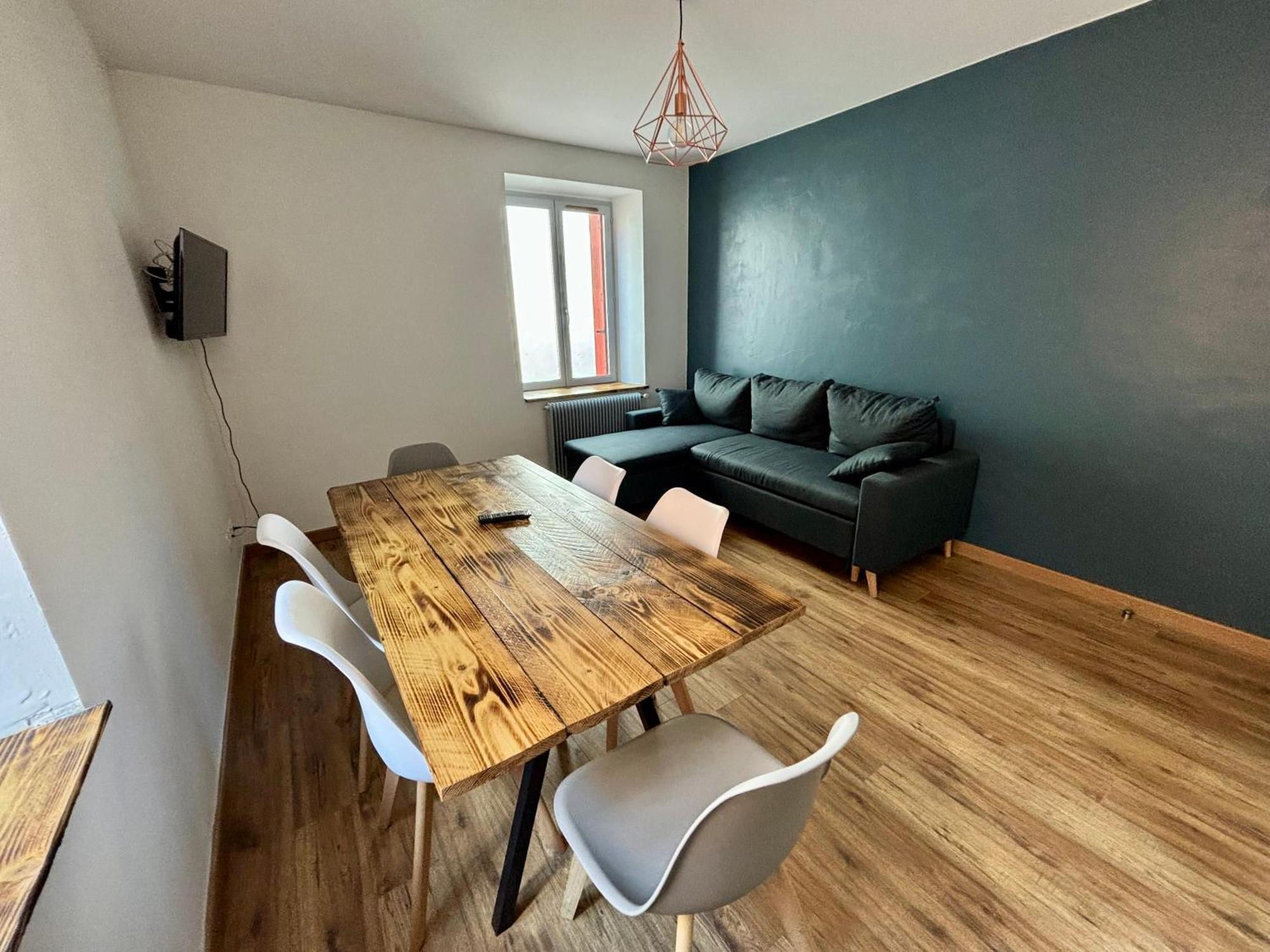 6 Personnes - Lit King Size - Balneo - Wifi * Le Puy-en-Velay